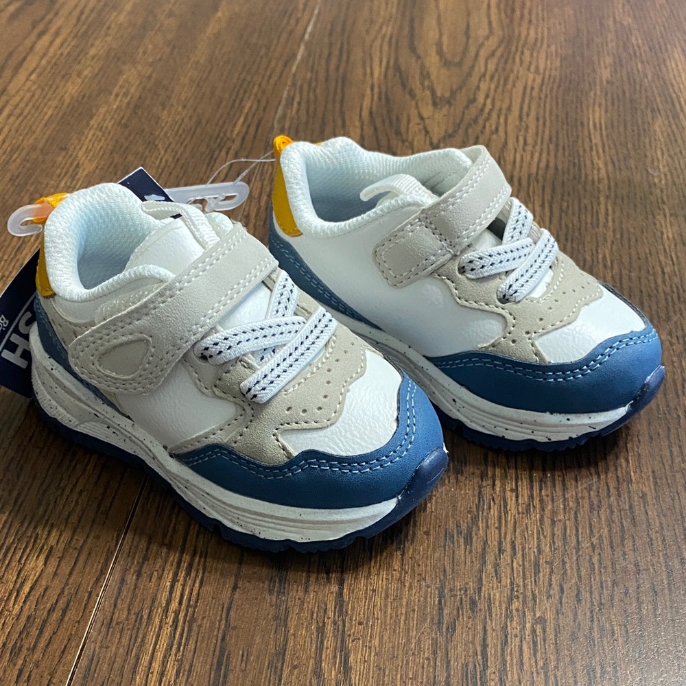 “5/$20” OshKosh B’gosh size five toddler Velcro tennis shoes